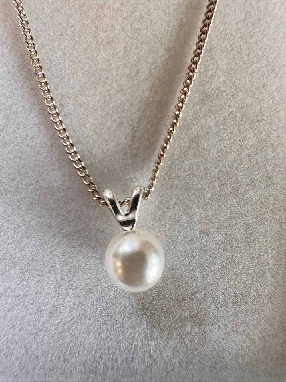 Classic White Pearl Pendant Necklace - Women's Jewelry